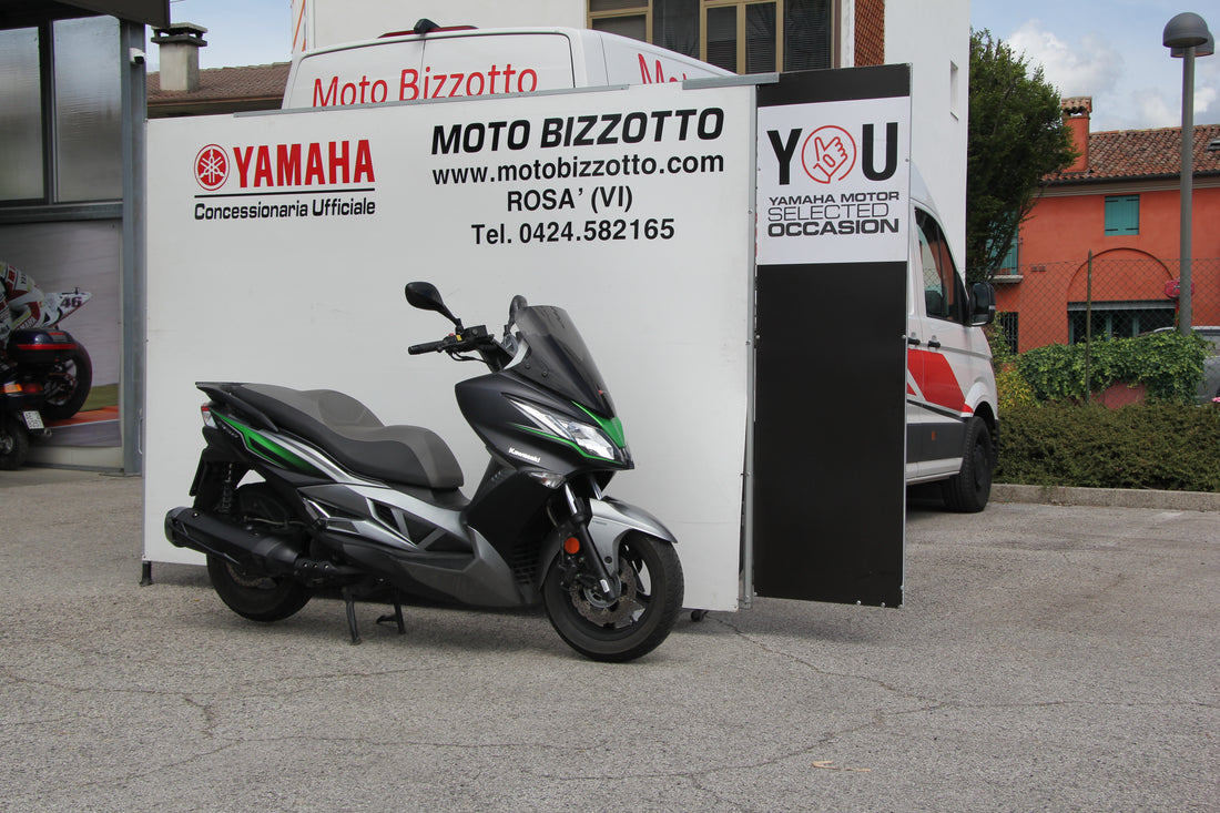 Kawasaki J300 ABS