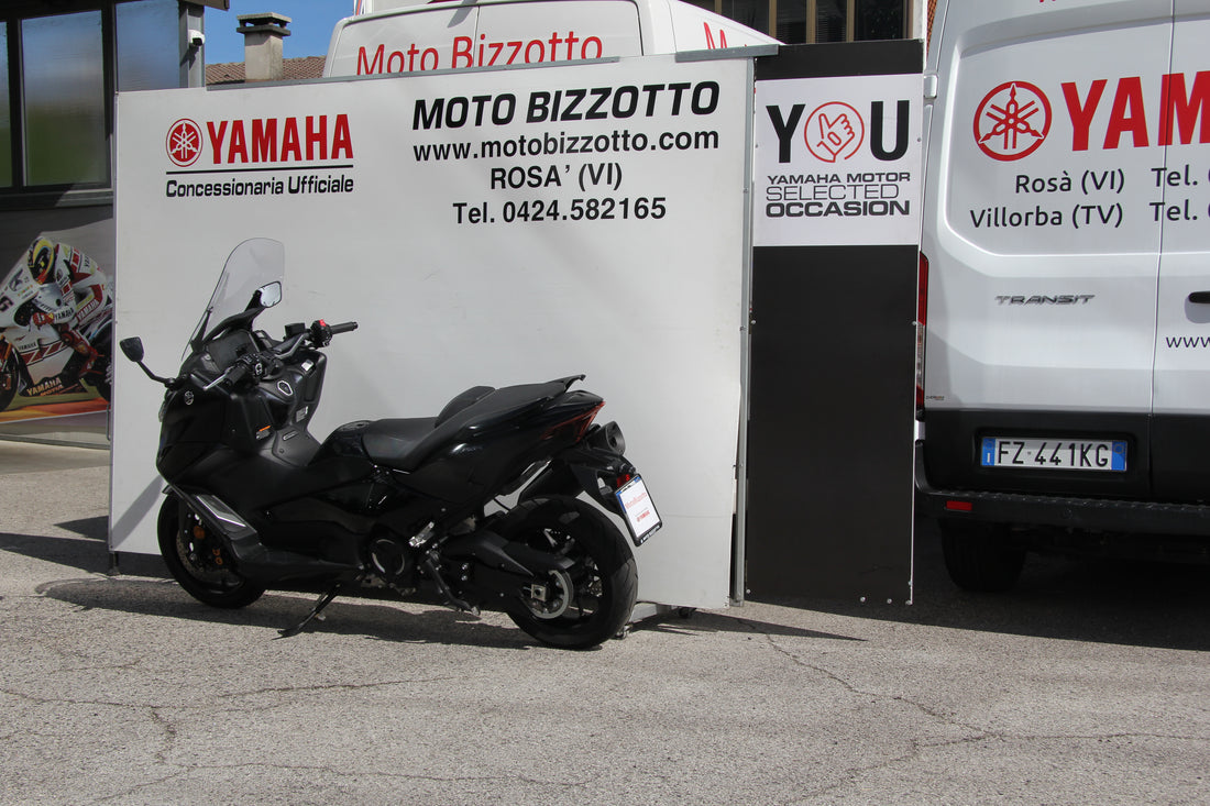 Yamaha T Max 560