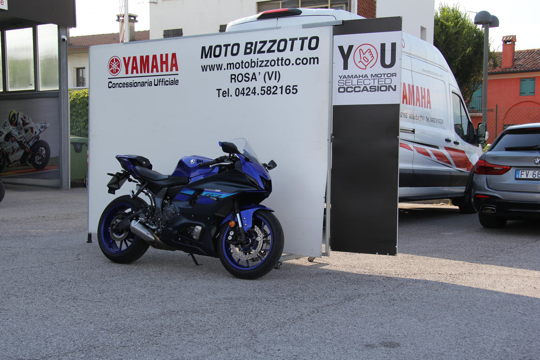 Yamaha YZF R7
