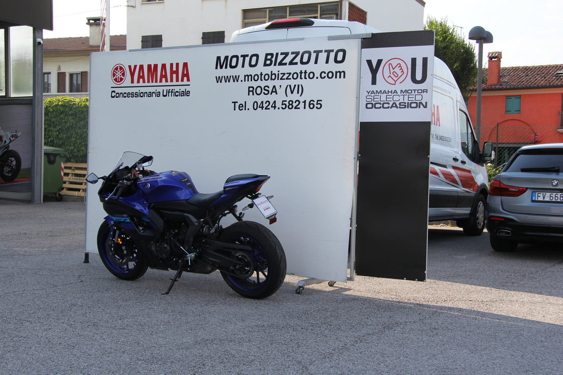 Yamaha YZF R7