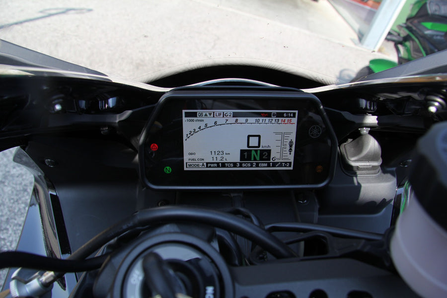 Yamaha R1 M