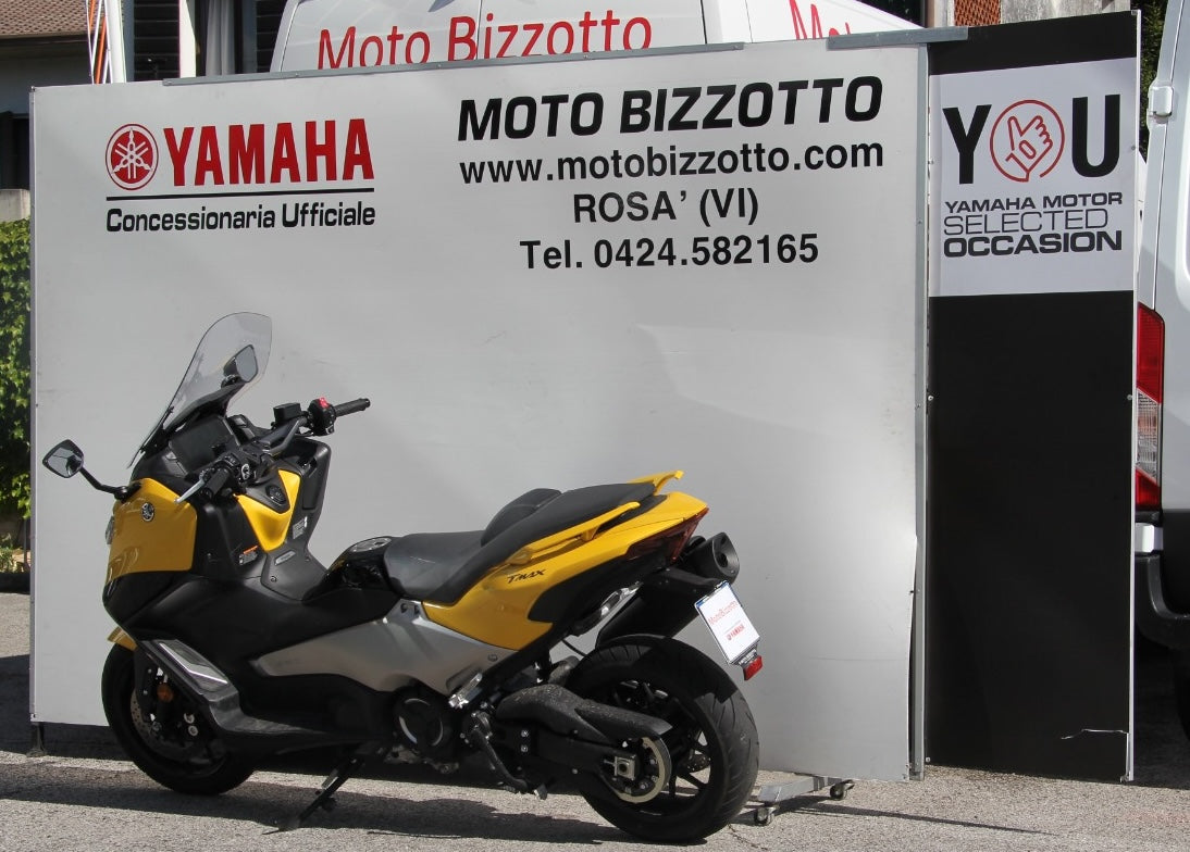 Yamaha TMax 560