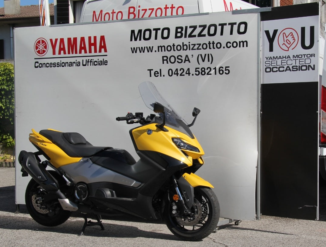 Yamaha TMax 560